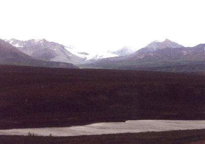 denali_highway.jpg (35430 bytes)